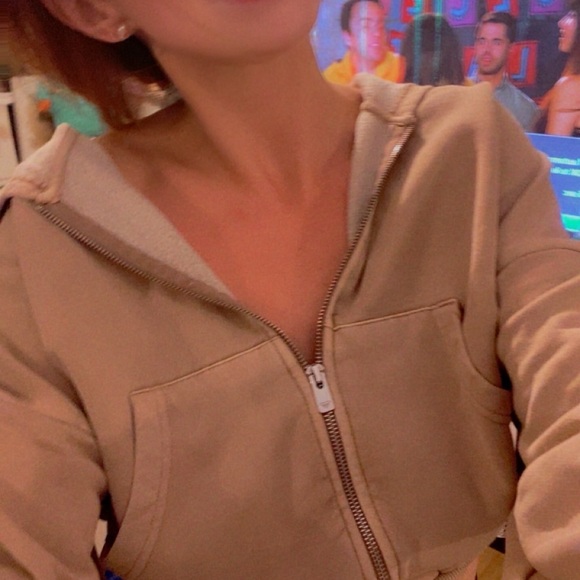 Roxy Beige Lounge Set - Picture 11 of 12